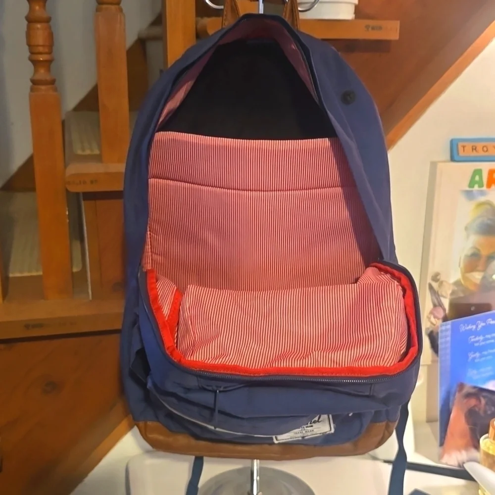 Herschel Supply Co. Pop Quiz Backpack